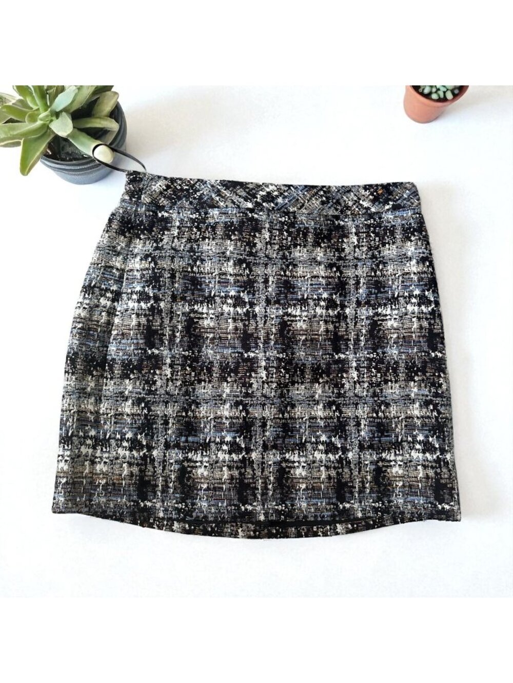 J CREW Black Boucle Silk Cotton Blend Skirt Size 00